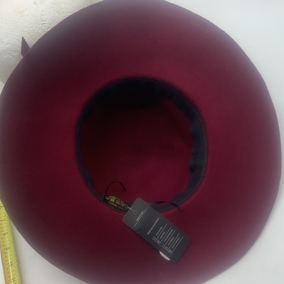 Bienvenu NWT Dark Red Wool Hat - Picture 6 of 12